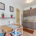 Gasthuis Franjo Tiha Luna 3*